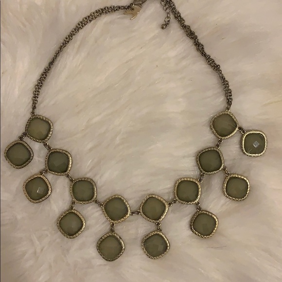 Green Statement Necklace - Picture 4 of 4